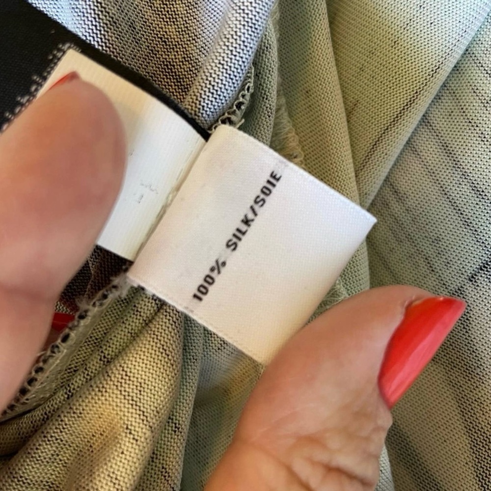 Diane Von Furstenberg 2 Valencia wrap silk dress - Picture 5 of 7
